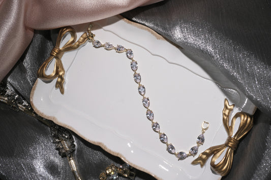 Cascade Teardrop Stone Bracelet — Gold Tone