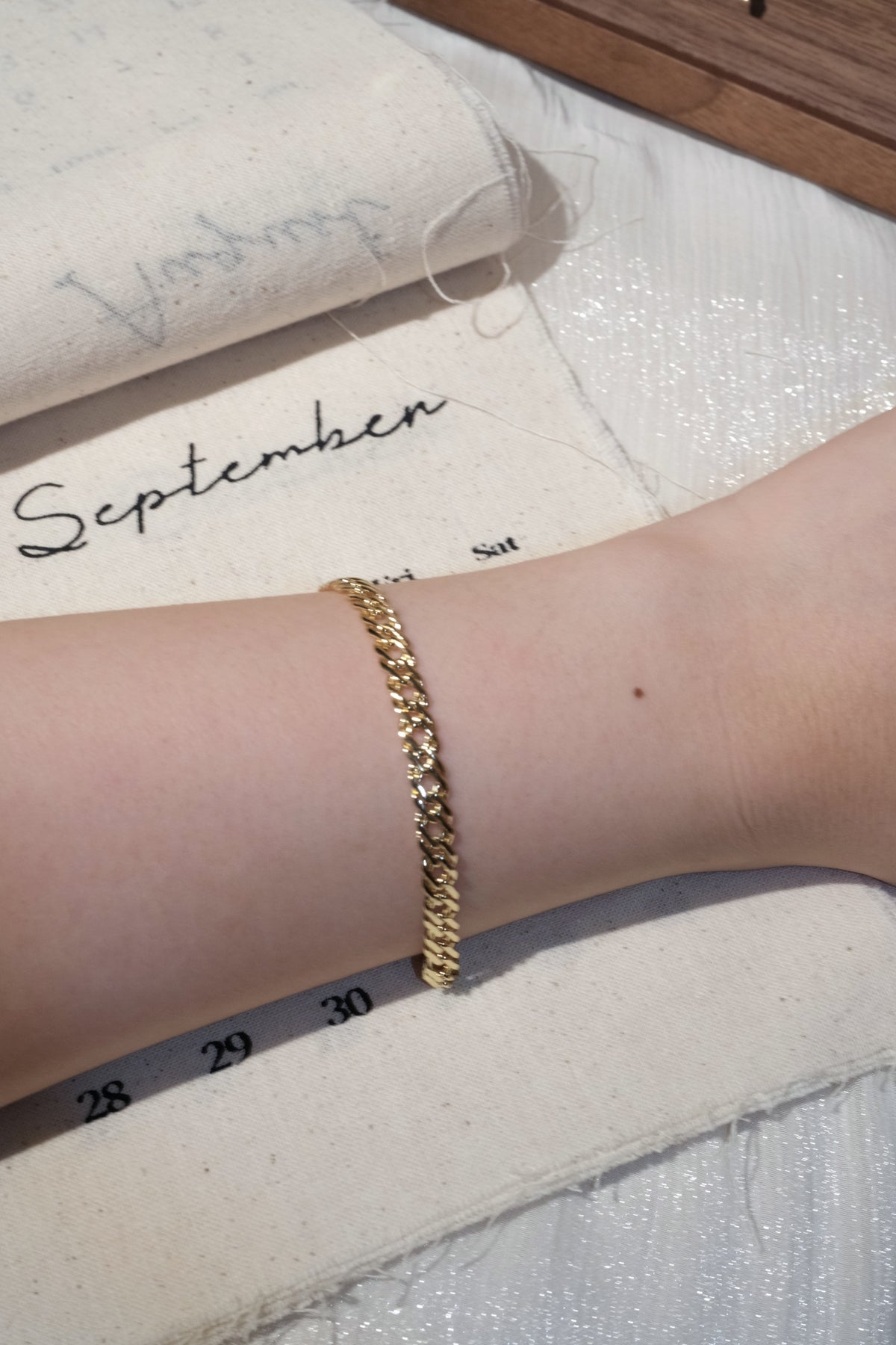 Flat Curb Bracelet — Gold