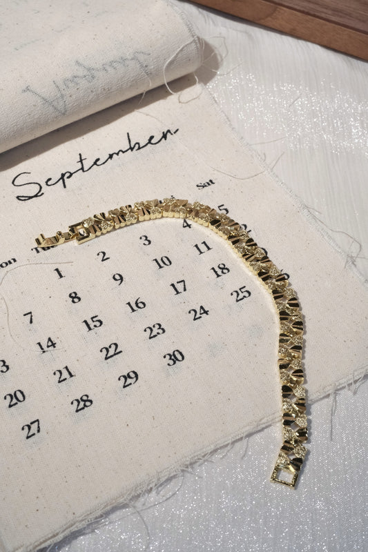 Textured Heart Link Bracelet — Gold
