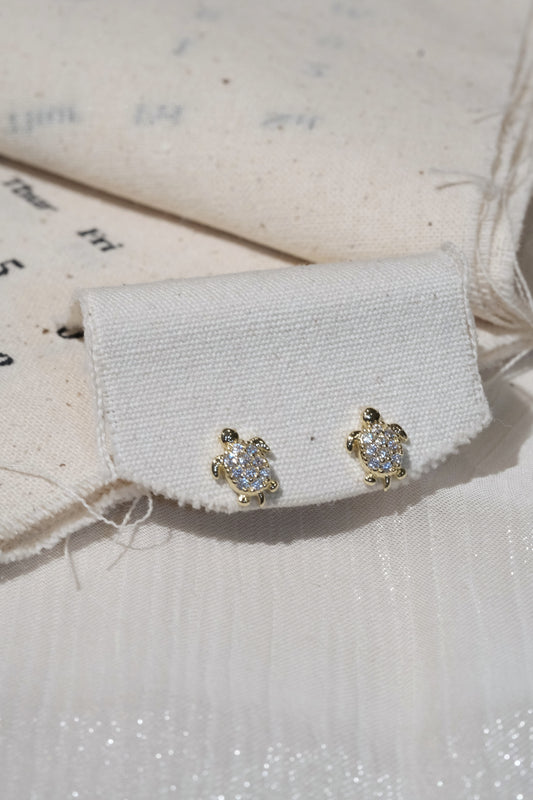 Small Round Cluster Stud Earrings — Gold