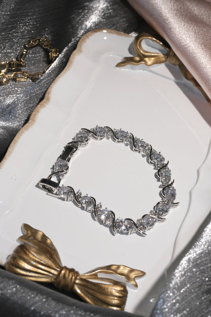 Laurel Leaf Link Bracelet — Silver Tone