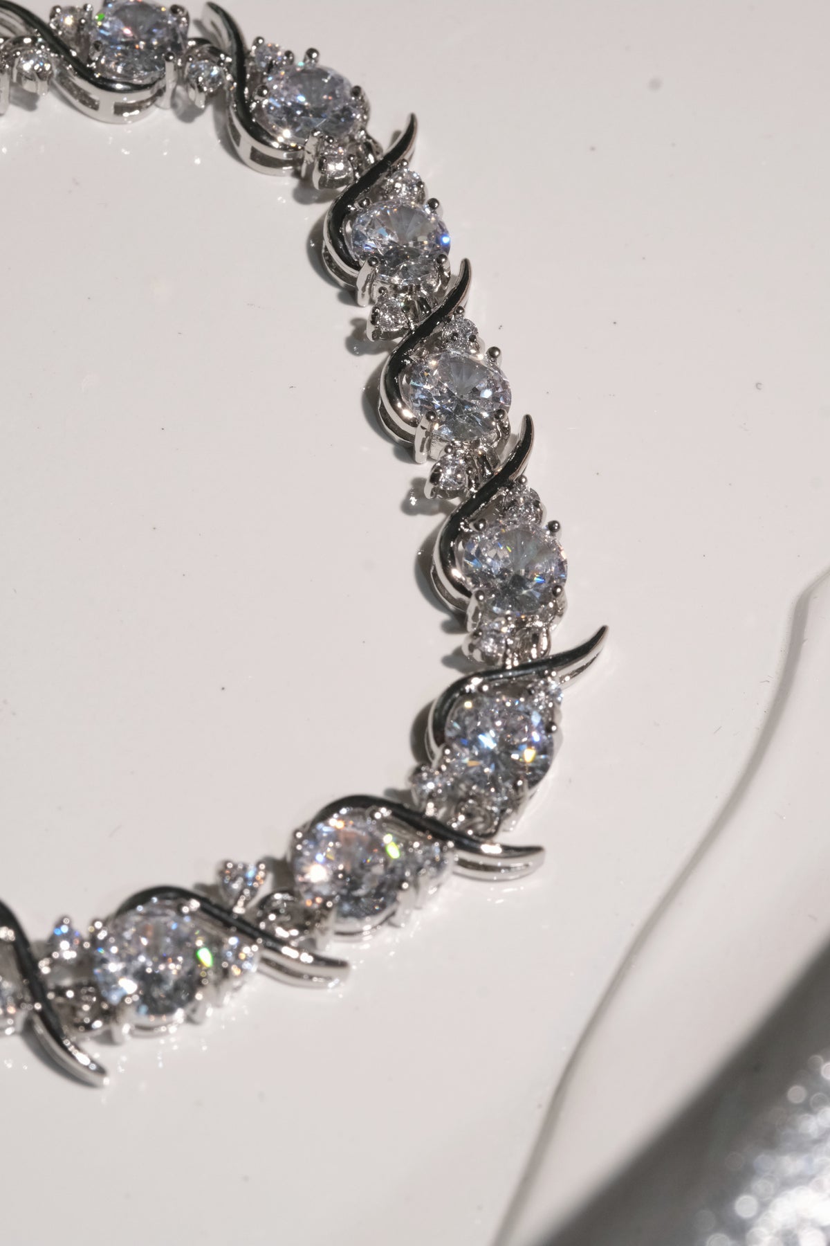 Laurel Leaf Link Bracelet — Silver Tone