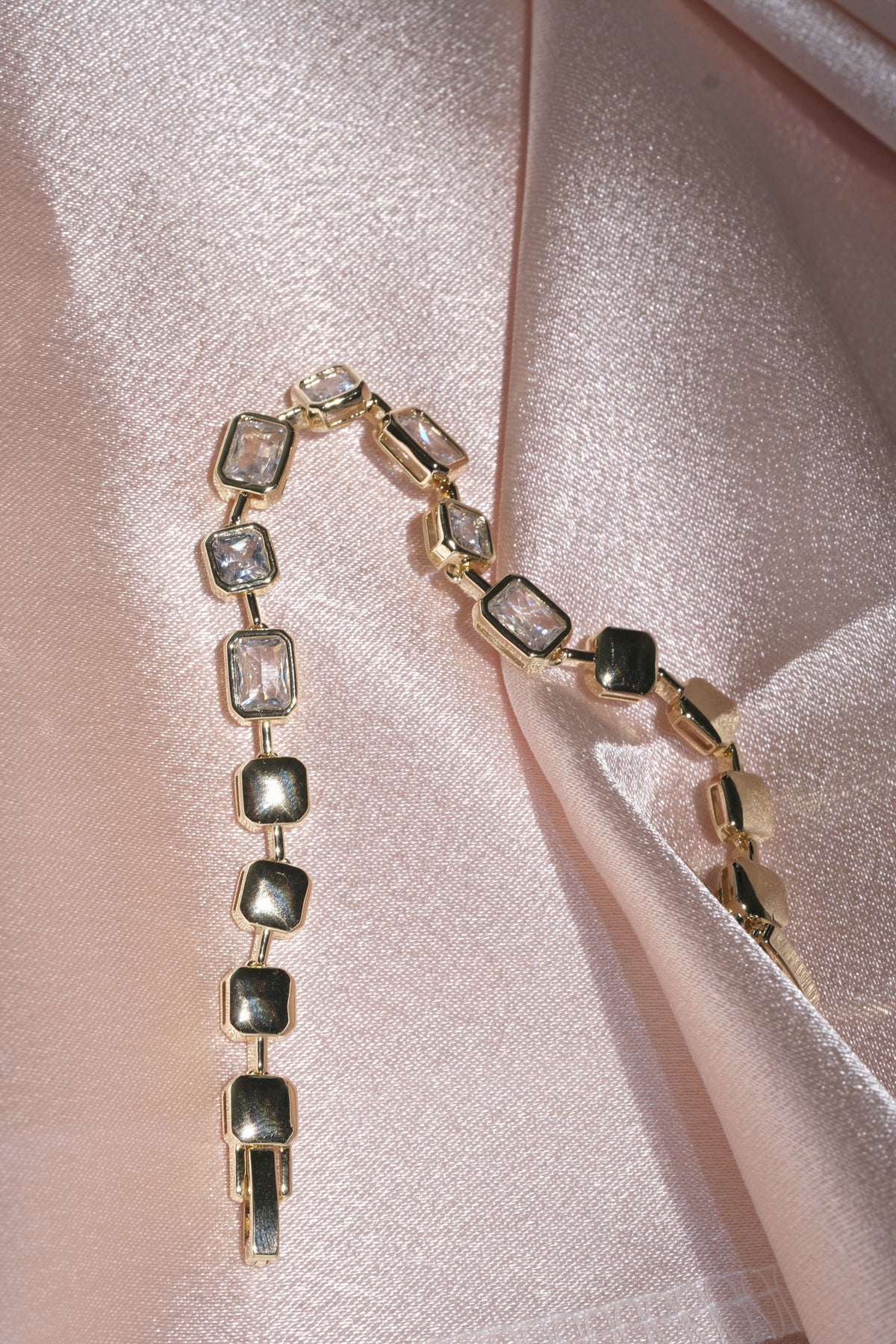Orbit Bezel-Set Stone Bracelet — Gold Tone