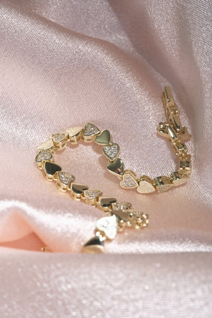Sweetheart Heart Link Bracelet — Gold Tone