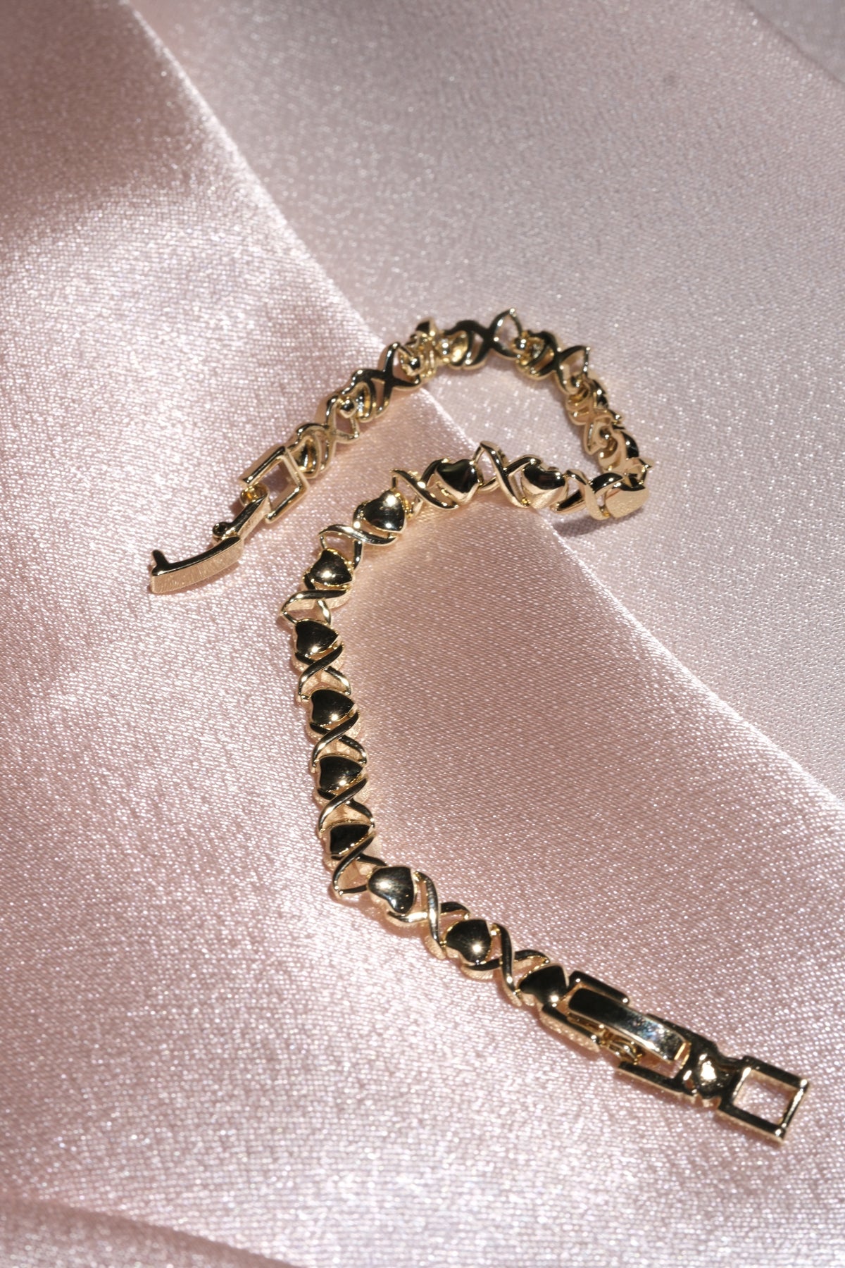 Amour Heart & Crossover Link Bracelet — Gold Tone