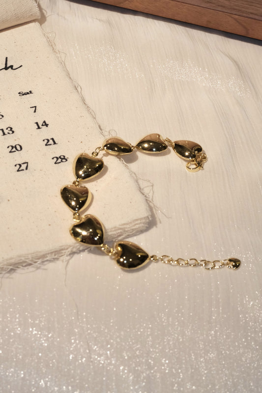 Puffed Heart Bracelet — Gold