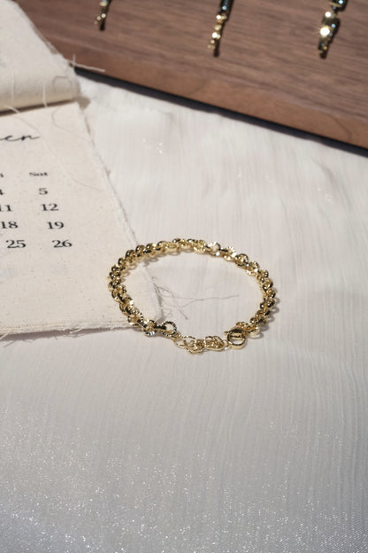 Textured Round Link Bracelet — Gold
