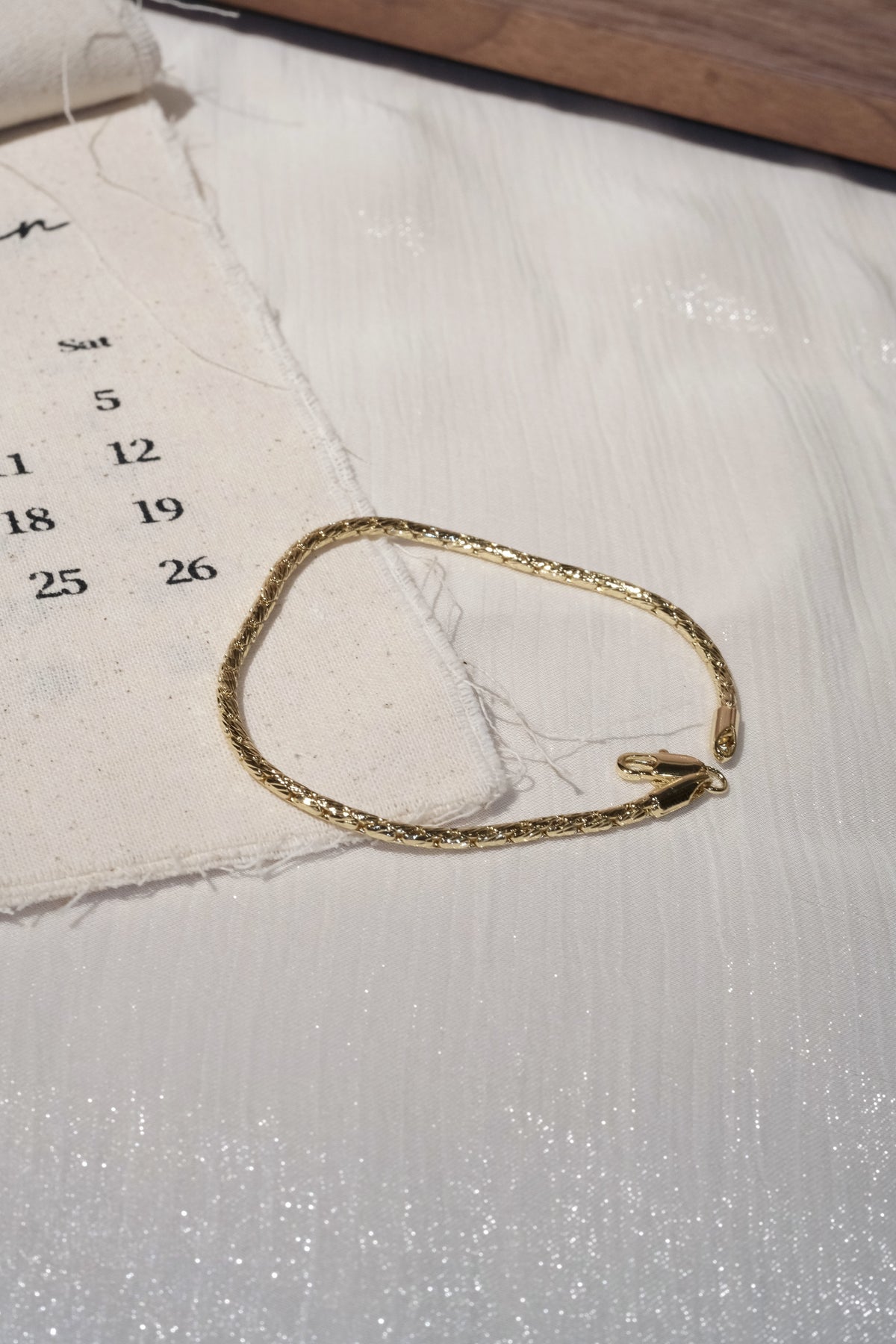 Fine Chain Bracelet — Gold