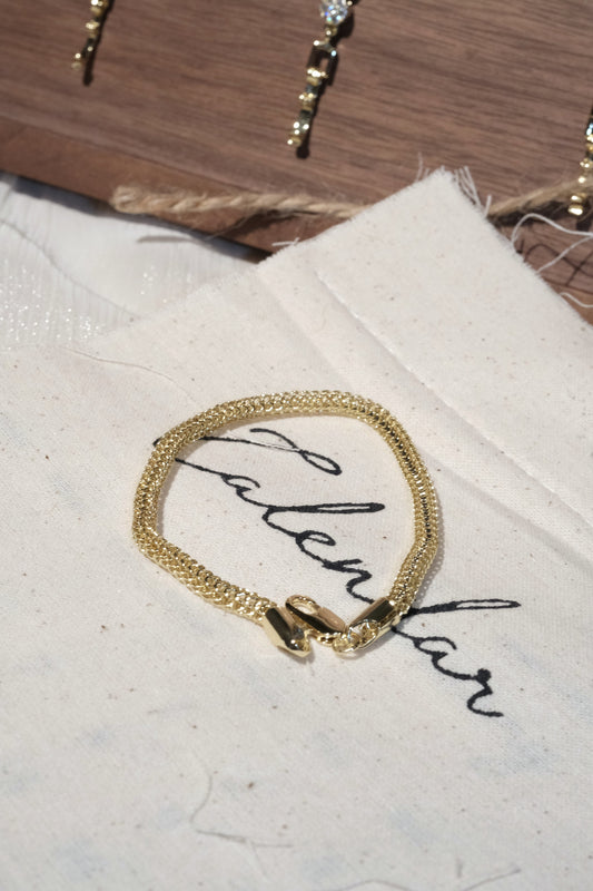 Herringbone Bracelet — Gold