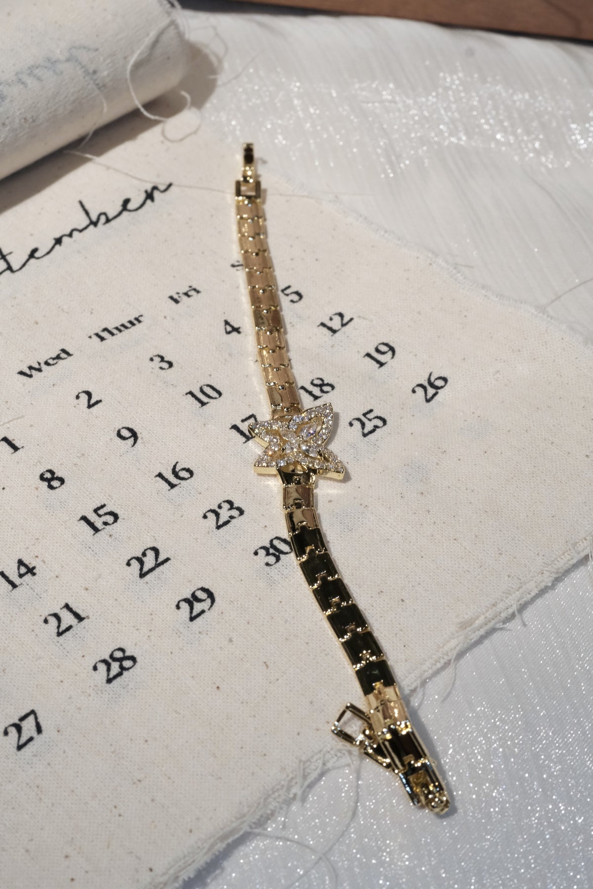 Butterfly Link Bracelet — Gold