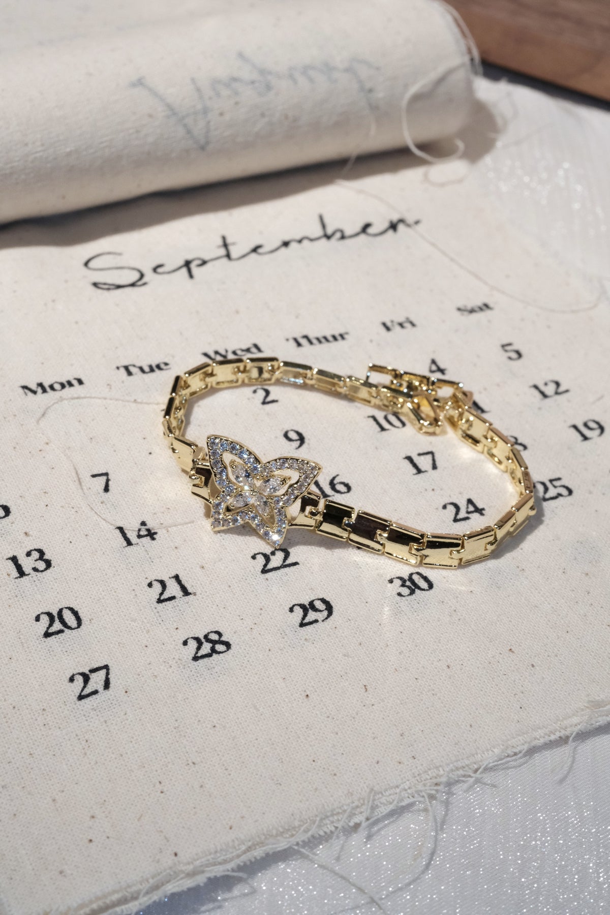 Butterfly Link Bracelet — Gold