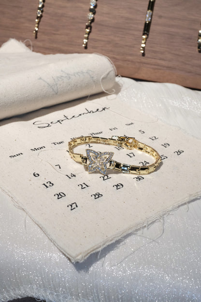 Butterfly Link Bracelet — Gold