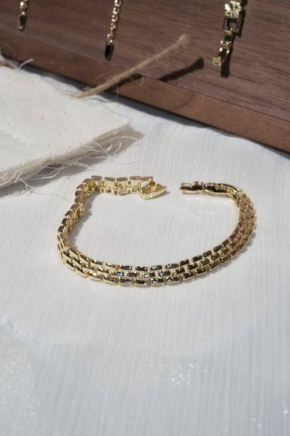 Three Row Link Bracelet — Gold