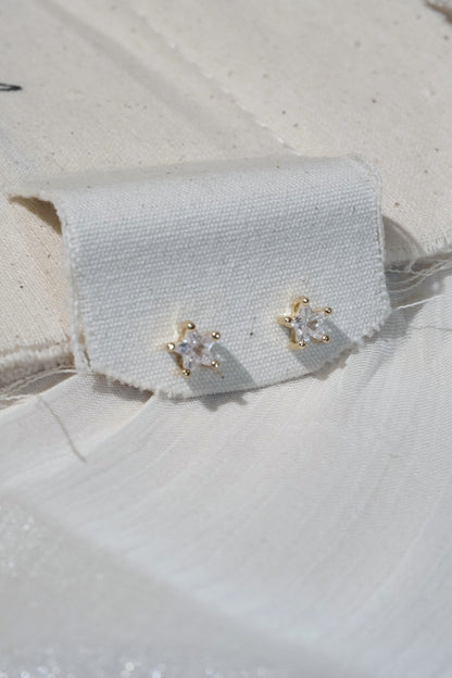Solitaire Stud Earrings — Gold