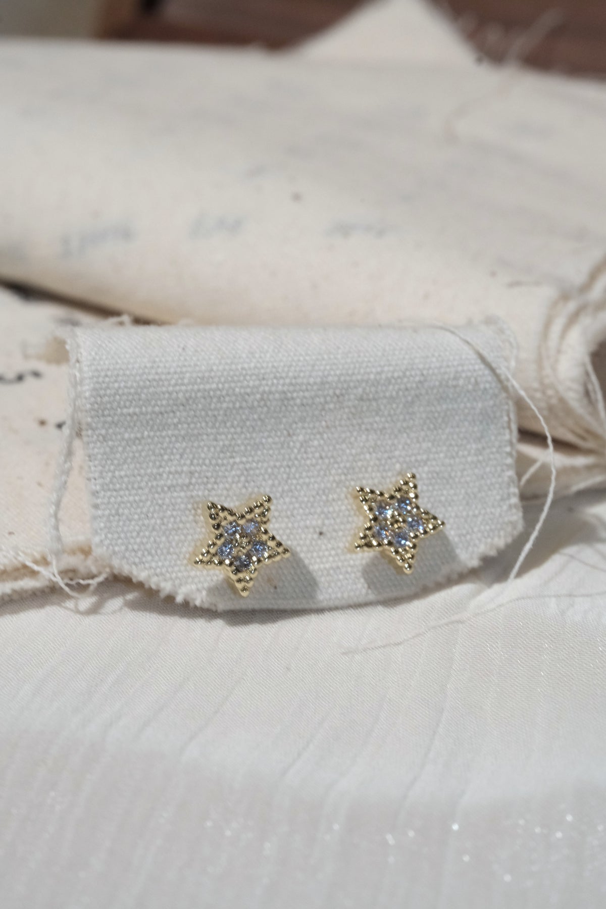 Starfish Stud Earrings — Gold