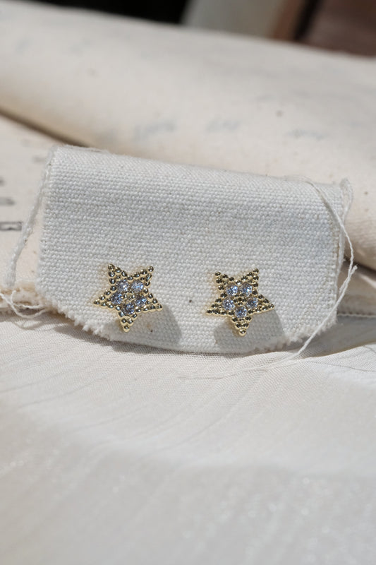 Starfish Stud Earrings — Gold