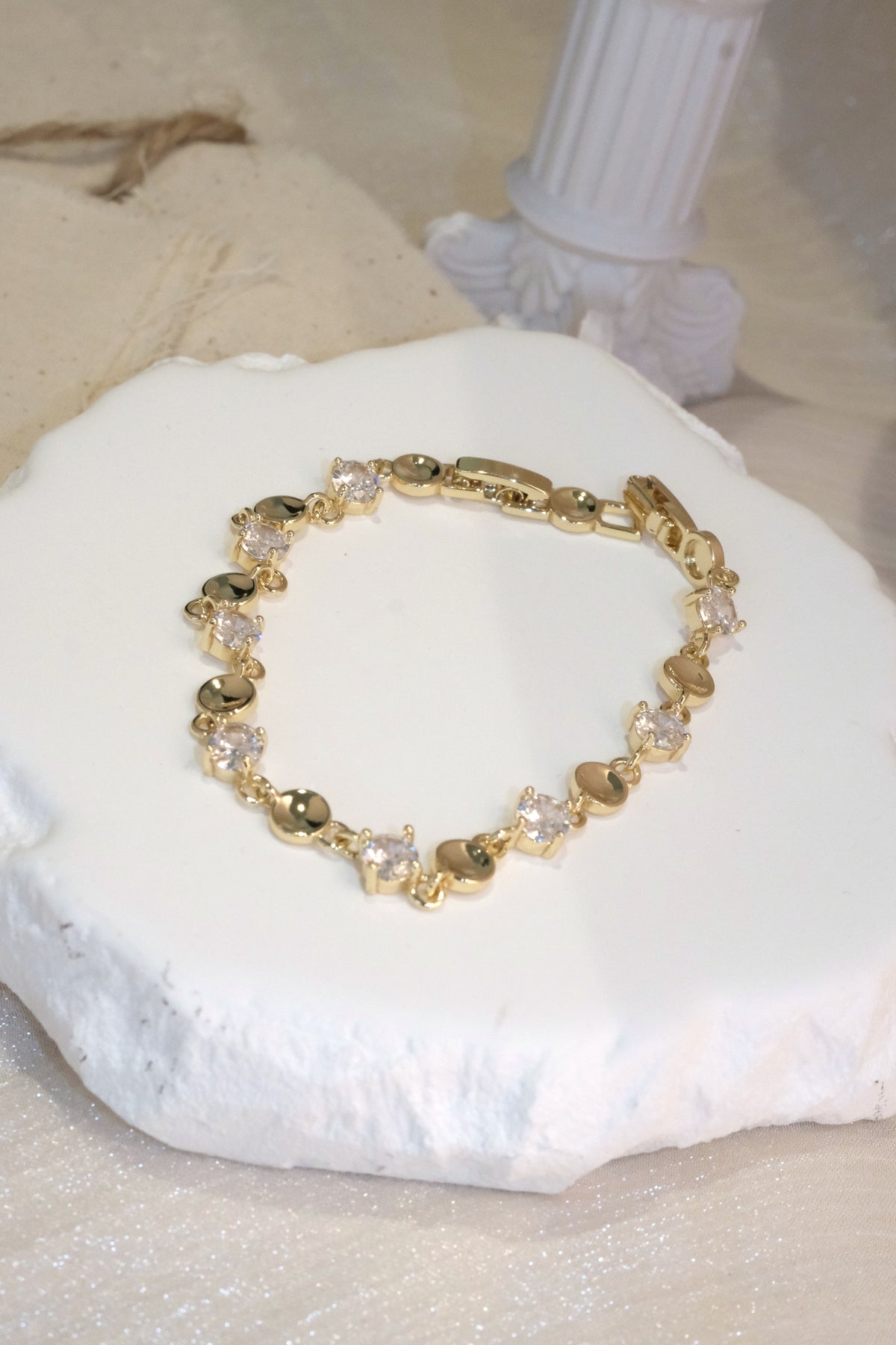 Round CZ Link Bracelet — Gold