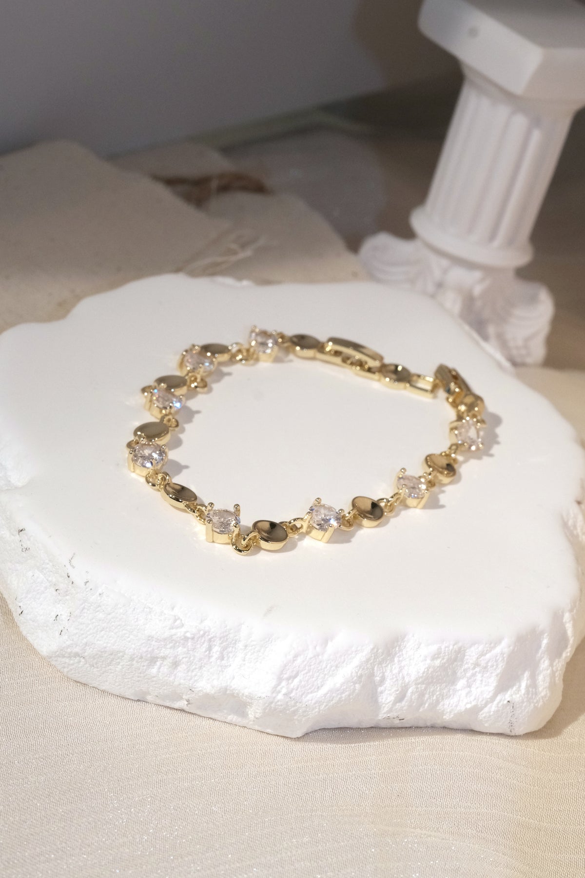 Round CZ Link Bracelet — Gold