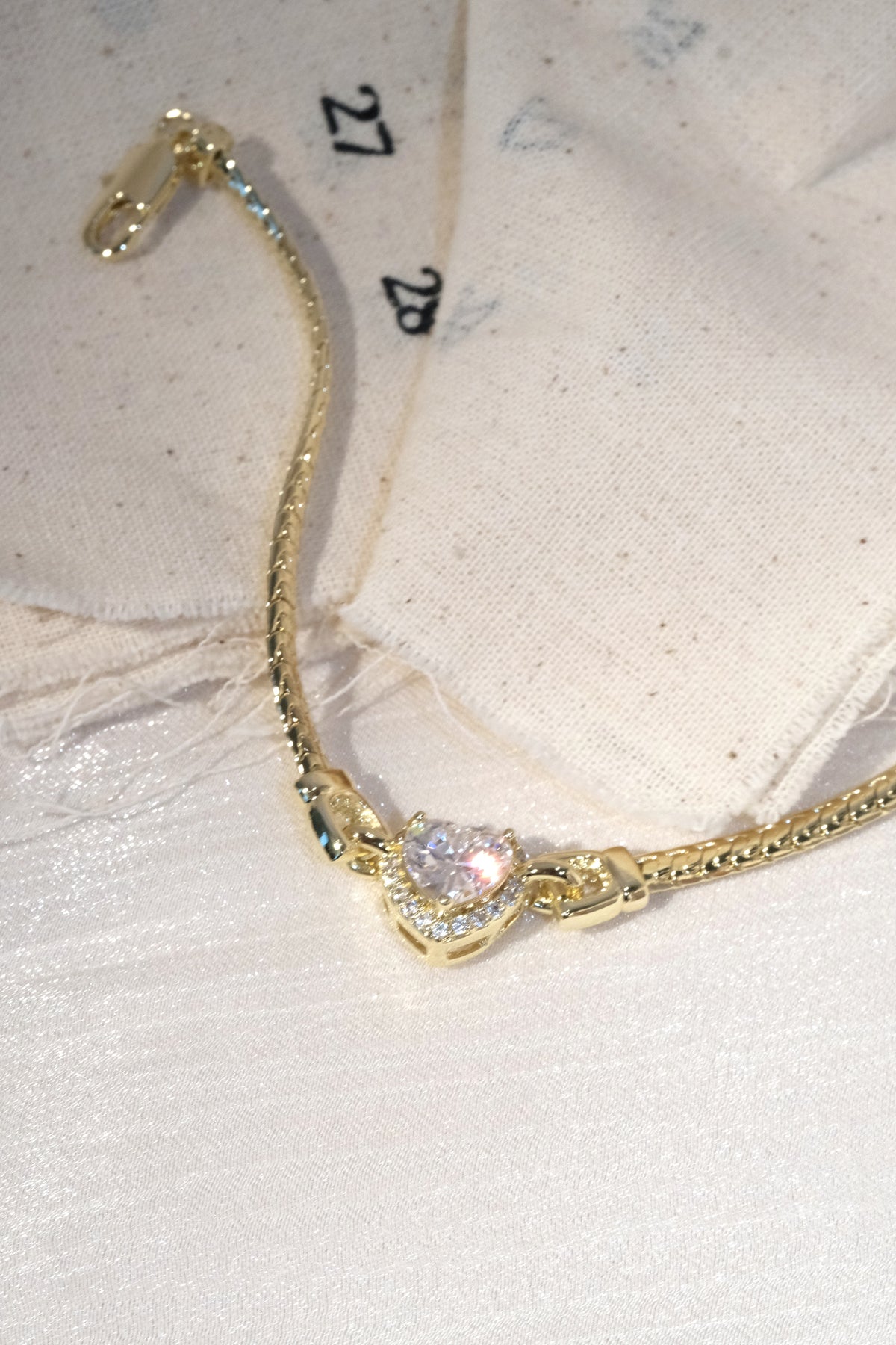 Heart Halo Chain Bracelet — Gold