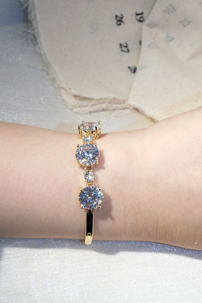 Three Stone CZ Bar Bracelet — Gold