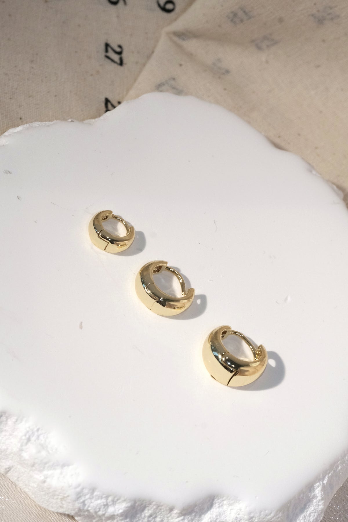 Everyday Hoop Earrings — Gold