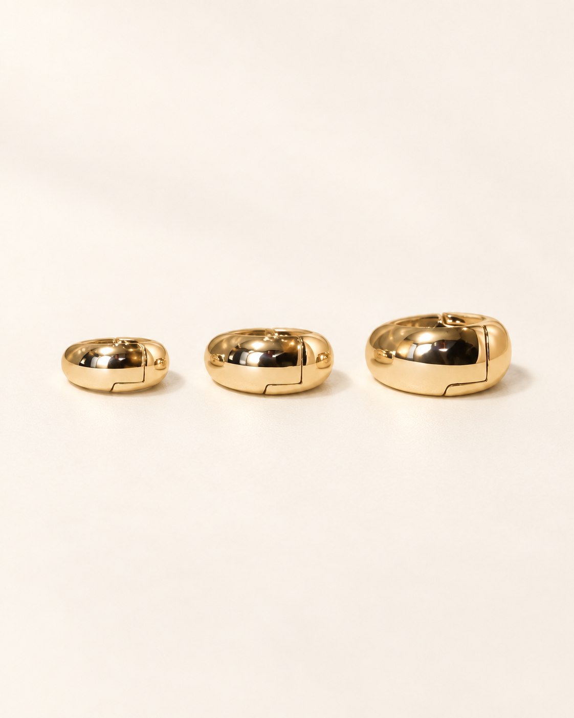 Everyday Graduated Hoop Set — Gold