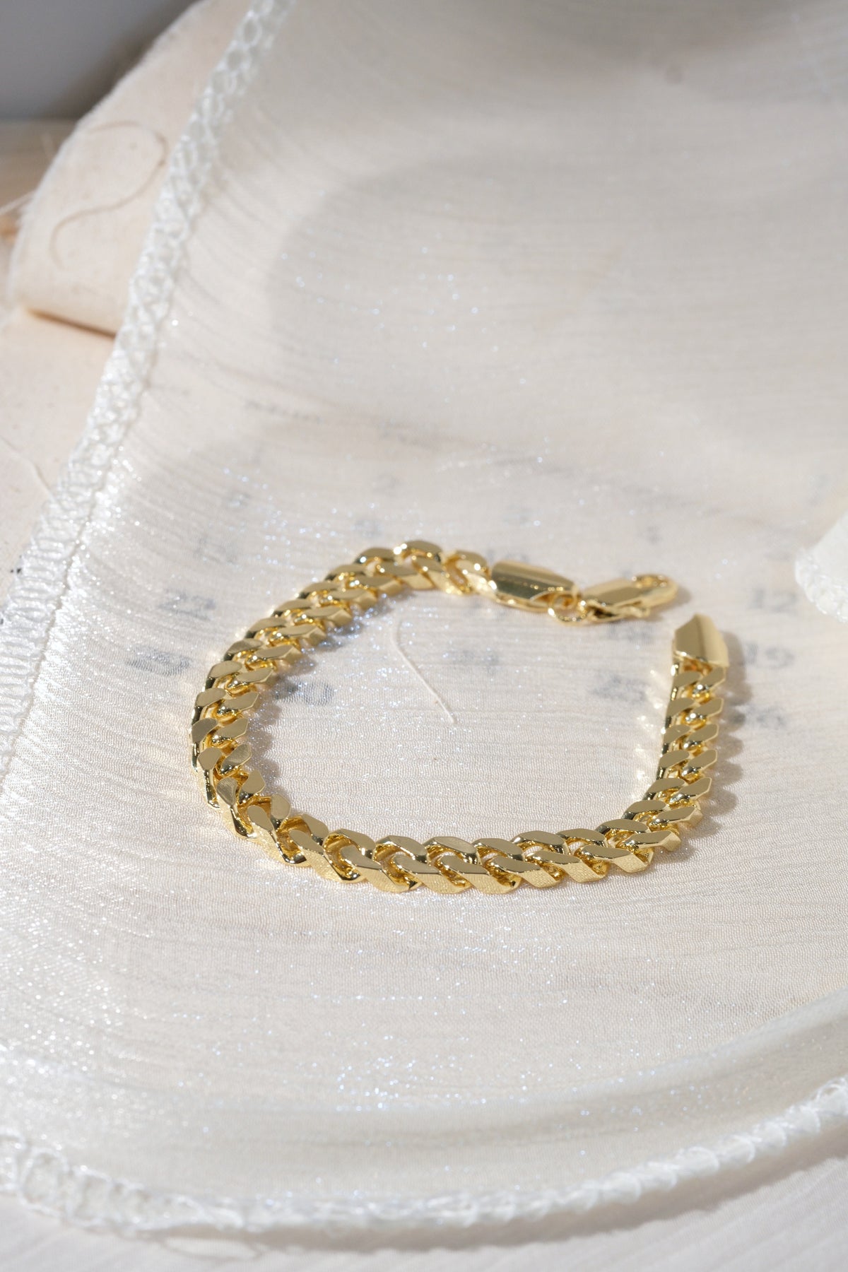 Rounded Curb Bracelet — Gold — edited real product photo