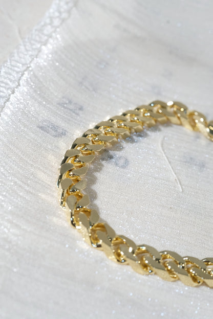 Rounded Curb Bracelet — Gold — edited real product photo