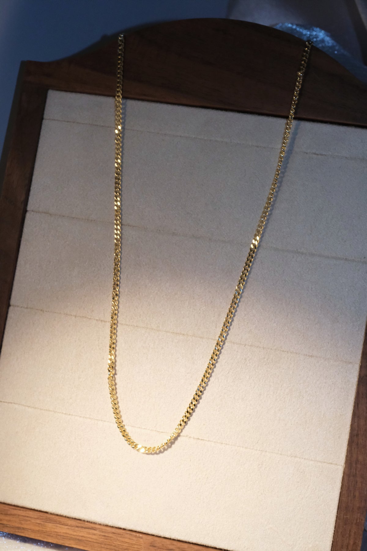 Polished Curb Chain — Gold — edited real-life photo
