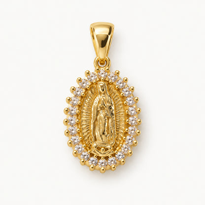 Oval Medallion Pendant — Gold — white background