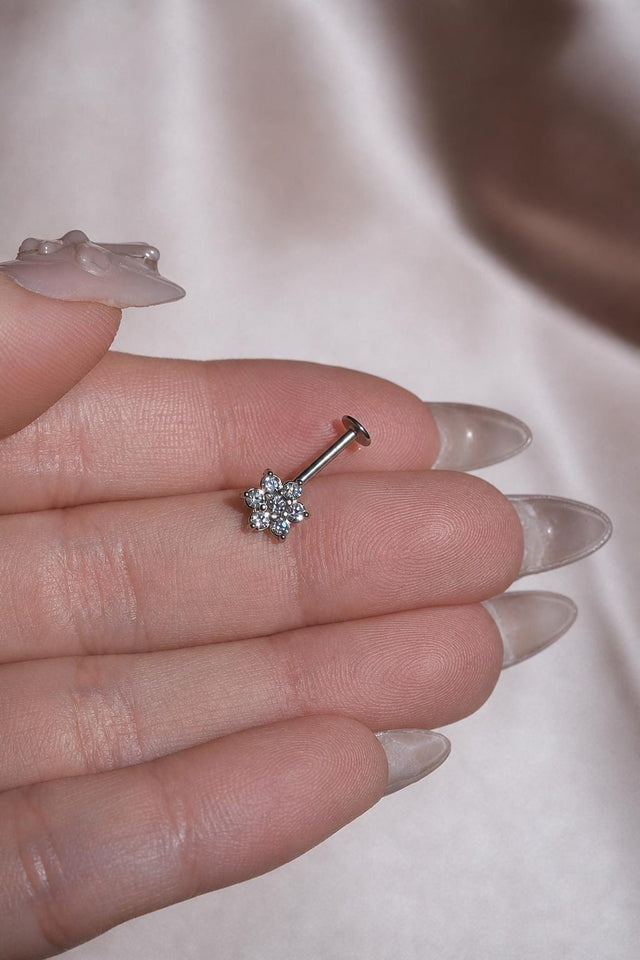 Cluster Flower Flat Back Labret