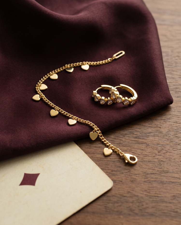 A lucky detail — SevenWears vintage styling